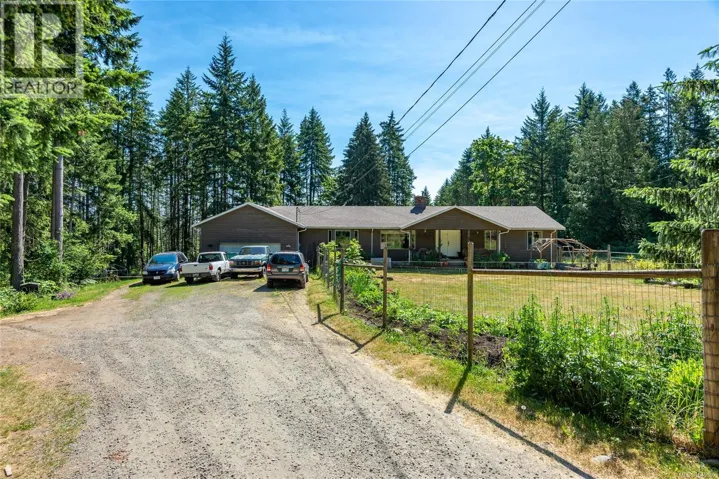 8598 Island Hwy N, Black Creek, British Columbia V9N1H3