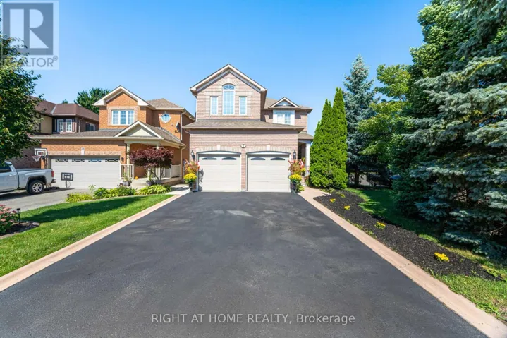 2 MELROSE GARDENS, Brampton (Snelgrove), Ontario L7A1J7