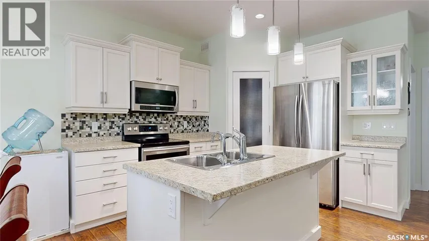 2632 Makowsky CRESCENT, Regina, Saskatchewan S4X0M8