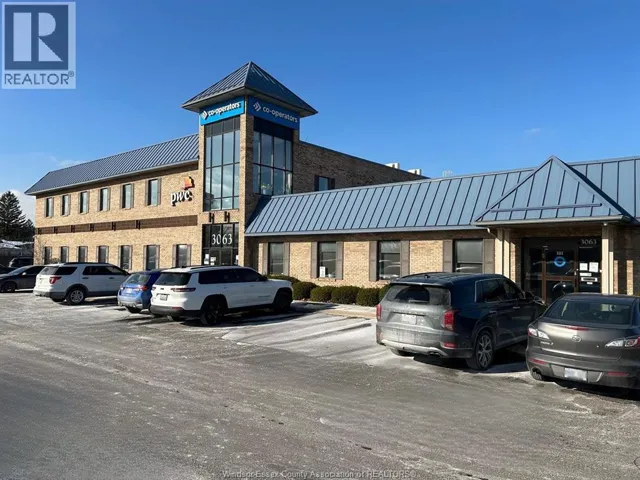 3063 WALKER ROAD Unit# 102, Windsor, Ontario N8W3R4