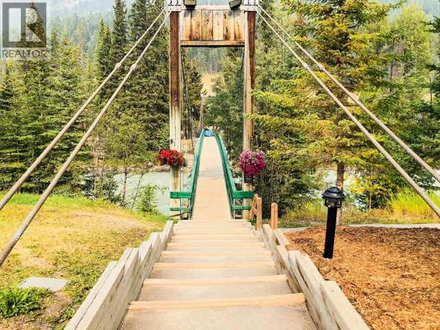 2090 SUMMIT Drive Unit# 106, Panorama, British Columbia V0A1T0