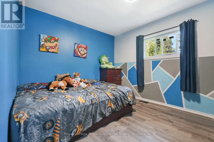 780