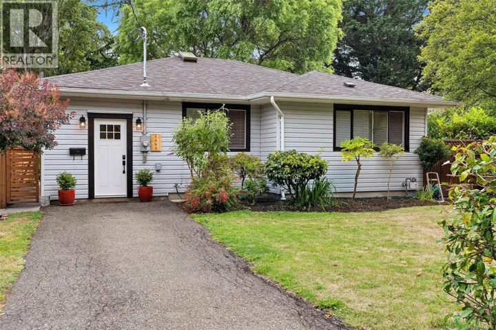 1685 Midgard Ave, Saanich, British Columbia V8P2Y4