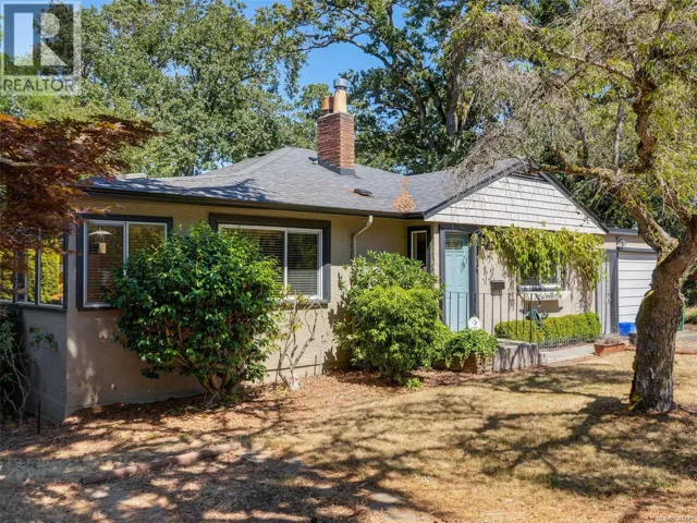 1296 Downham Pl, Saanich, British Columbia V8P2K4