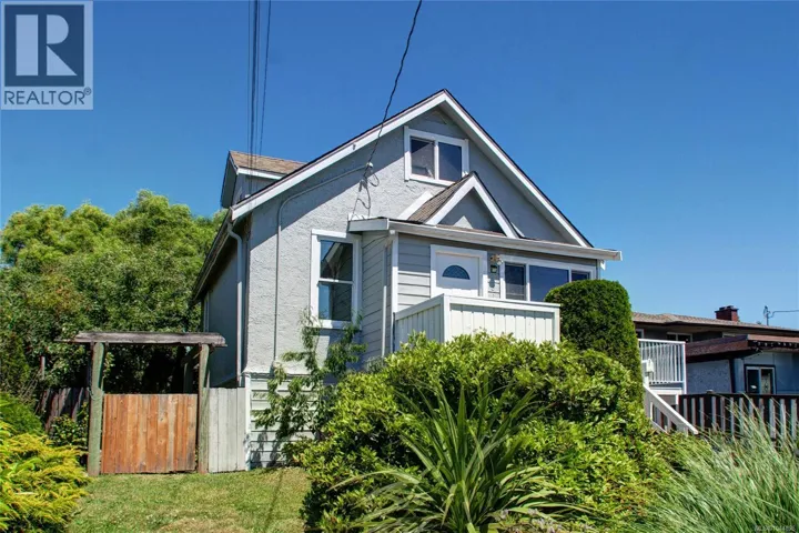 236 Crease Ave, Saanich, British Columbia V8Z1S9