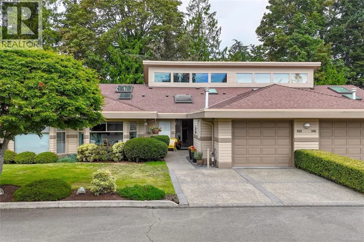 888 Lakes Blvd, Parksville, British Columbia V9P2P8