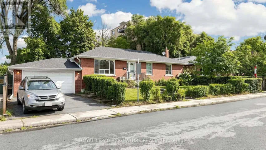 256 FERRIS ROAD, Toronto (O'Connor-Parkview), Ontario M4B1H6