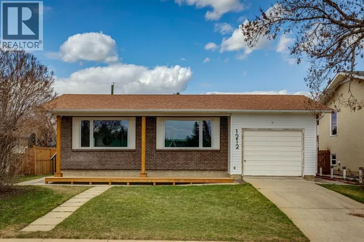 1212 Lake Sylvan Drive SE, Calgary, Alberta T2J5N7