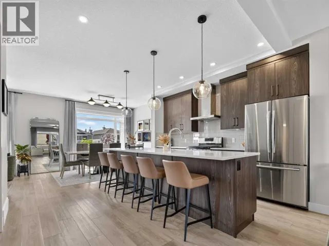 307 Royal Elm Road NW, Calgary, Alberta T3G0G8