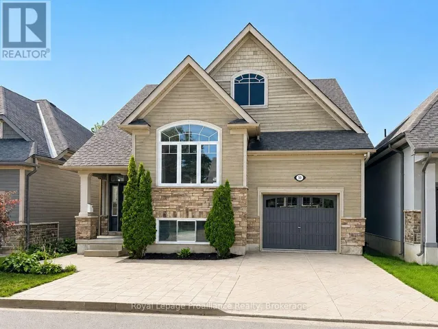 18 - 50 LOCKSIDE DRIVE, Peterborough (Otonabee Ward 1), Ontario K9J8T1