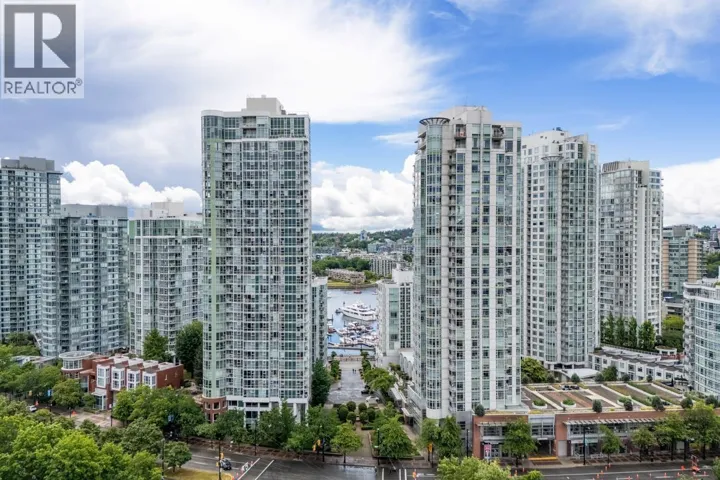1505 193 AQUARIUS MEWS, Vancouver, British Columbia V6Z2Z2