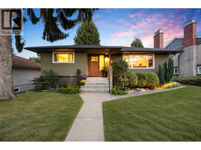 8236 17TH AVENUE, Burnaby, British Columbia V3N1M8
