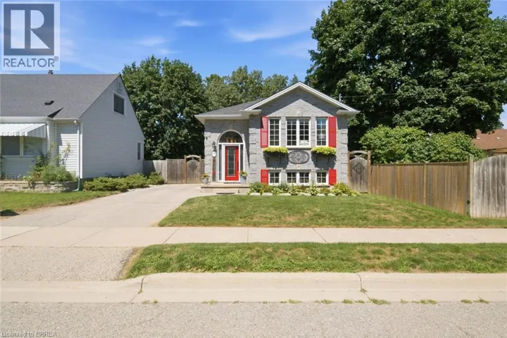 3 WOOD Street, Brantford, Ontario N3R2K4