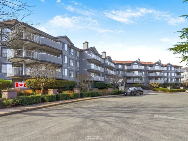 312 5375 205 STREET, Langley, British Columbia V3A7V7