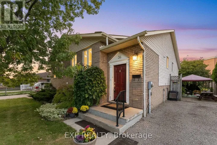 36 VINTAGE CRESCENT, St. Catharines (Ridley), Ontario L2S3C6