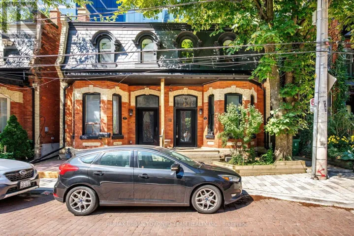 18 DRAPER STREET, Toronto (Waterfront Communities), Ontario M5V2M4