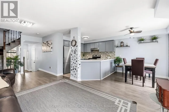 5 JAYS DRIVE, Whitby (Williamsburg), Ontario L1R2P5