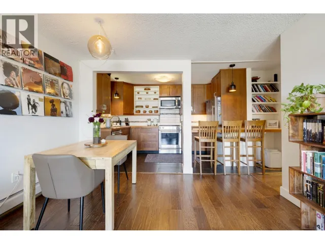 302 391 E 7TH AVENUE, Vancouver, British Columbia V5T4H1