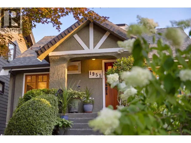 1955 E 8TH AVENUE, Vancouver, British Columbia V5N1T9