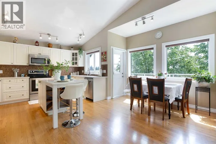 128 Waterstone Place SE, Airdrie, Alberta T4B2G1