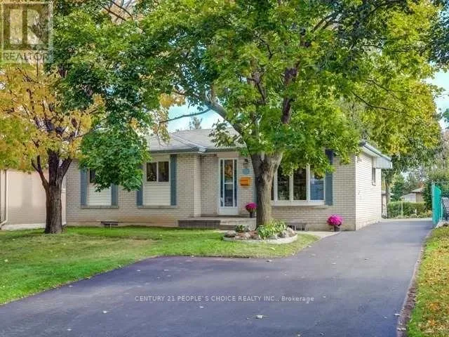 13 BROOKDALE CRESCENT, Brampton (Avondale), Ontario L6T1M8