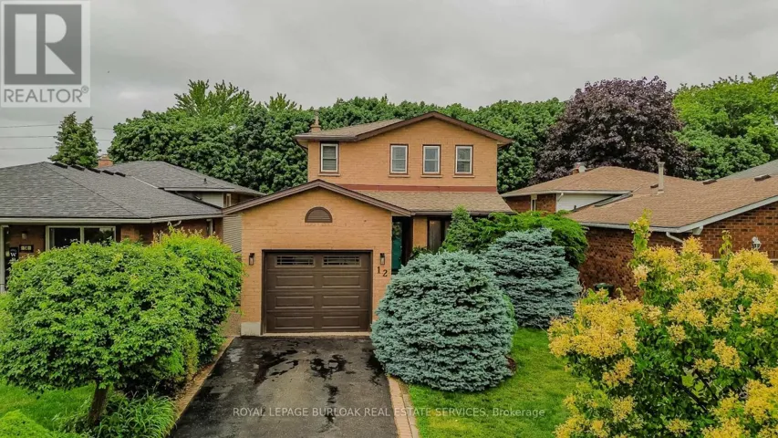 12 BRANTHAVEN DRIVE, Hamilton (Stoney Creek Mountain), Ontario L8J2L9