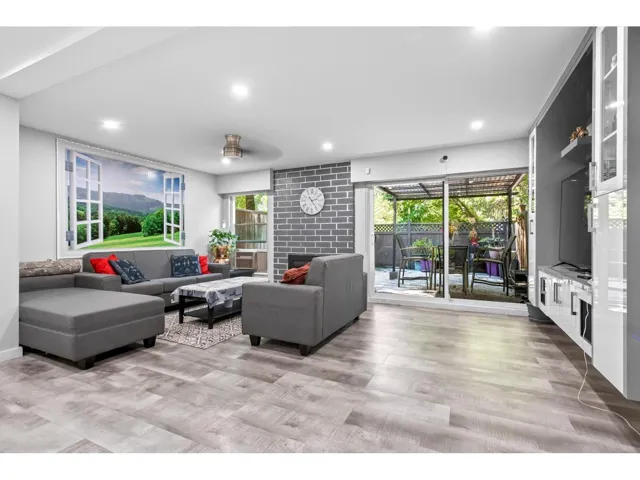 172 7452 138 STREET, Surrey, British Columbia V3W6G4