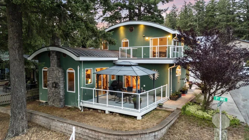 267 FIRST AVENUE, Cultus Lake North, Cultus Lake, British Columbia V2R4Z4