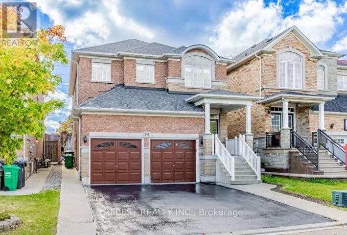 18 VILLAGE LAKE CRESCENT, Brampton (Bramalea North Industrial), Ontario L6S6K2