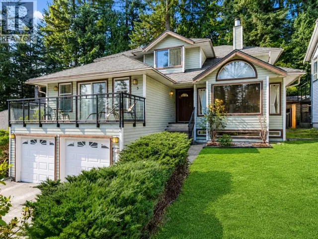 3 CHEVALIER COURT, Port Moody, British Columbia V3H4L3