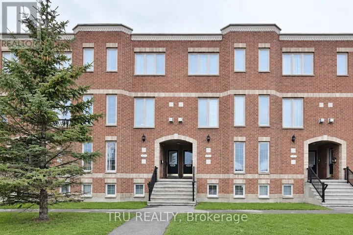 835 LONGFIELDS DRIVE, Ottawa, Ontario K2J5N2