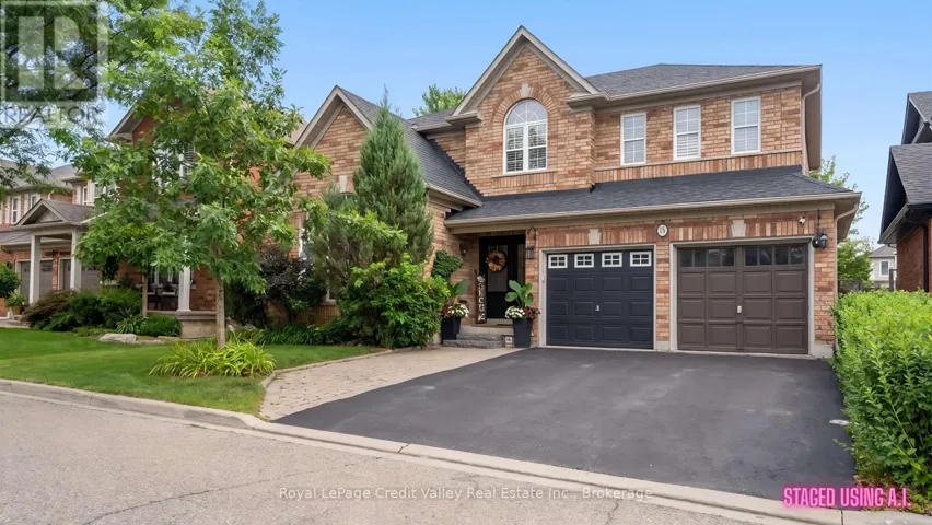 15 COURTSFIELD CRESCENT, Brampton (Fletcher's Meadow), Ontario L7A2E3
