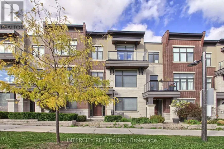 7 ADASKIN DRIVE, Vaughan (Patterson), Ontario L6A4Z8
