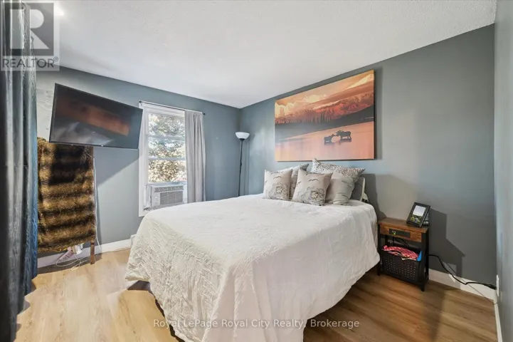 780