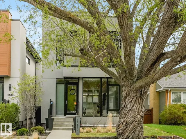 11613 72 AV NW, Edmonton, Alberta T6G0B9
