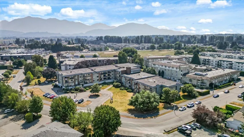111 45598 MCINTOSH DRIVE, Chilliwack Proper South, Chilliwack, British Columbia V2P7J3