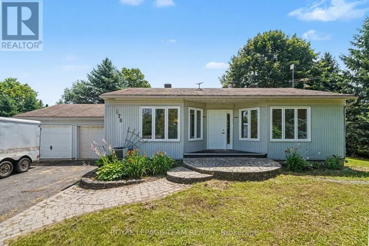 978 RIDEAU ROAD, Ottawa, Ontario K1X1H5