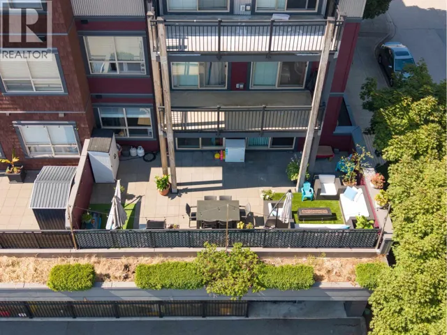 211 288 HAMPTON STREET, New Westminster, British Columbia V3M5L9