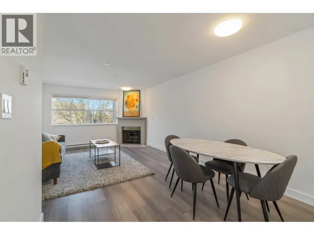 309 2928 COMMERCIAL DRIVE, Vancouver, British Columbia V5N4C9