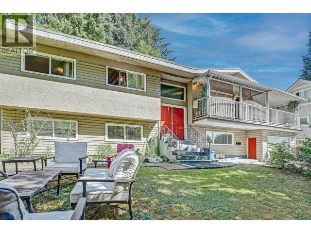 1825 BRUNETTE AVENUE, Coquitlam, British Columbia V3K1H3