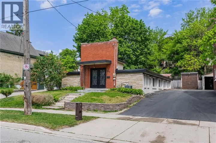 100 MANSION Street, Kitchener, Ontario N2H2J9