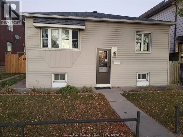 946 HOWARD AVENUE Unit# 1 & 2, Windsor, Ontario N9A1S5