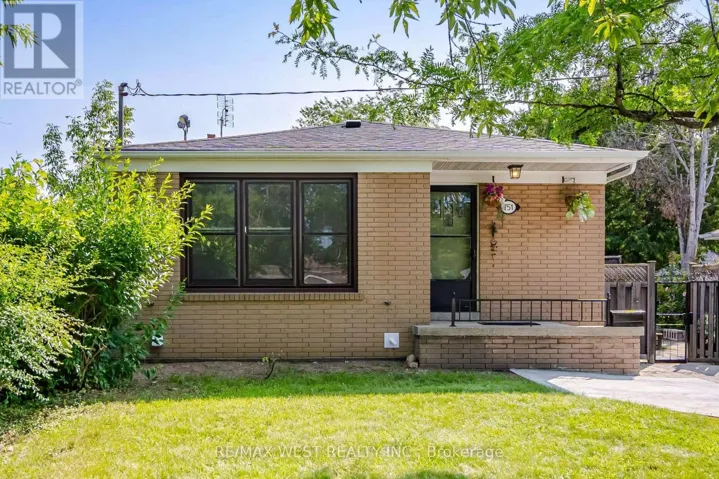751 MEADOWVALE ROAD, Toronto (Highland Creek), Ontario M1C1T1