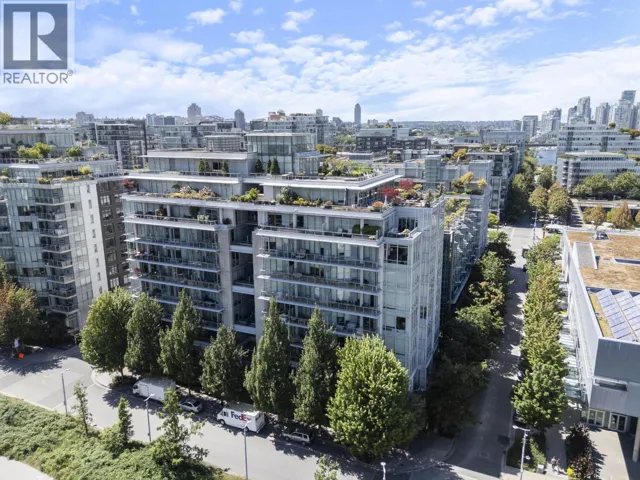 806 1633 ONTARIO STREET, Vancouver, British Columbia V5Y0C2