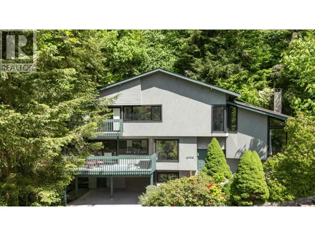 2086 RIVERGROVE PLACE, North Vancouver, British Columbia V7H2L4