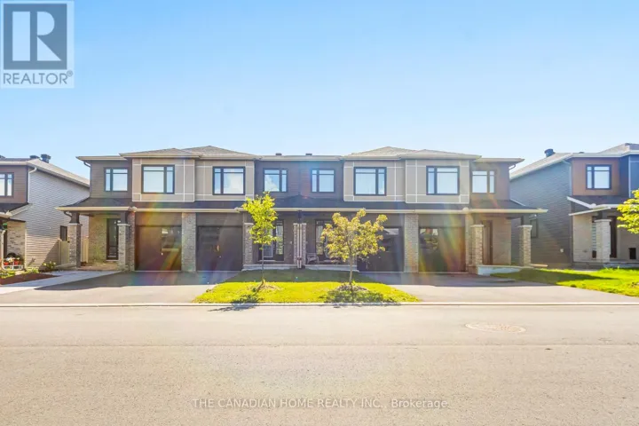 921 CLARKIA STREET, Ottawa, Ontario K1T0Y2
