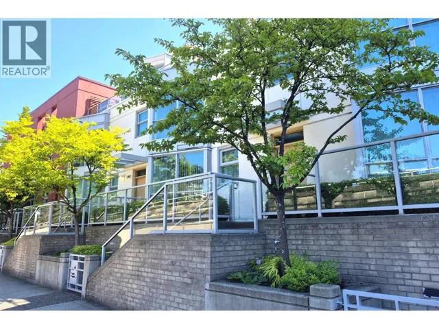 150 PRIOR STREET, Vancouver, British Columbia V6A0A6