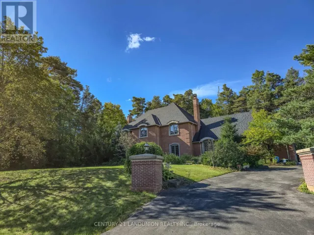 2 HERON TRAIL, Whitchurch-Stouffville, Ontario L3Y4W1