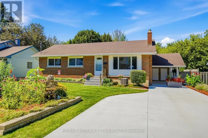 33 NICKERSON AVENUE, St. Catharines (Vine/Linwell), Ontario L2N3M5