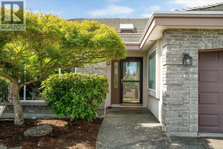 828 Devon Pl, Qualicum Beach, British Columbia V9K2P2